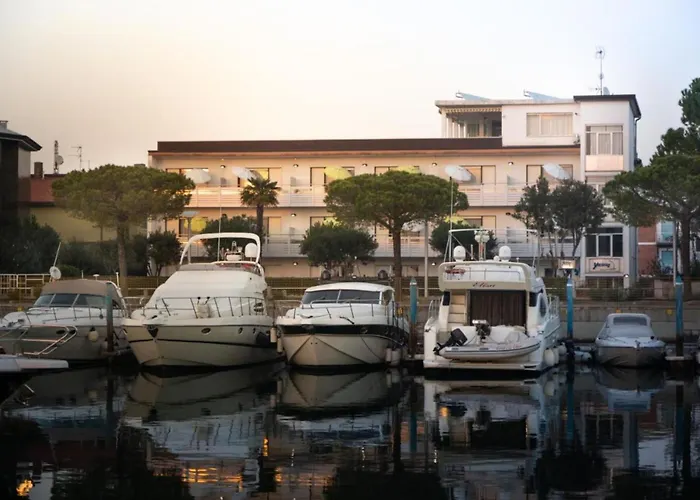 Bright Flat By The Apartman Lignano Sabbiadoro