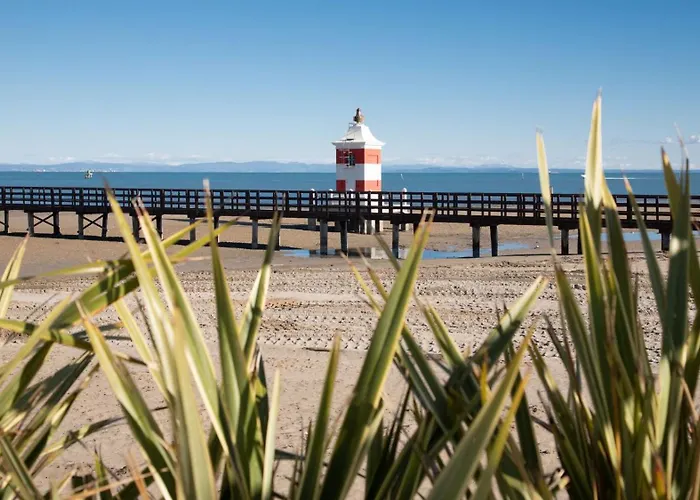 Bright Flat By The Apartment